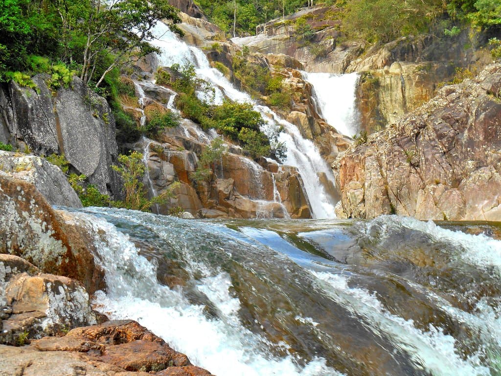Behana Gorge Clamshell Falls