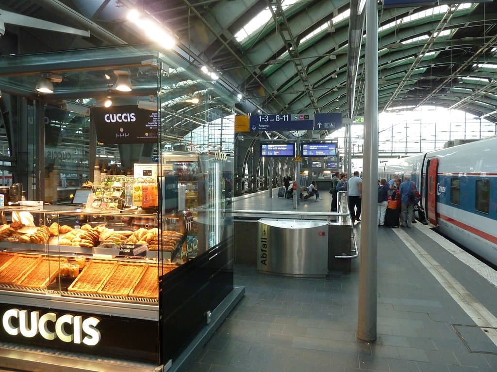 Am Bahnsteig