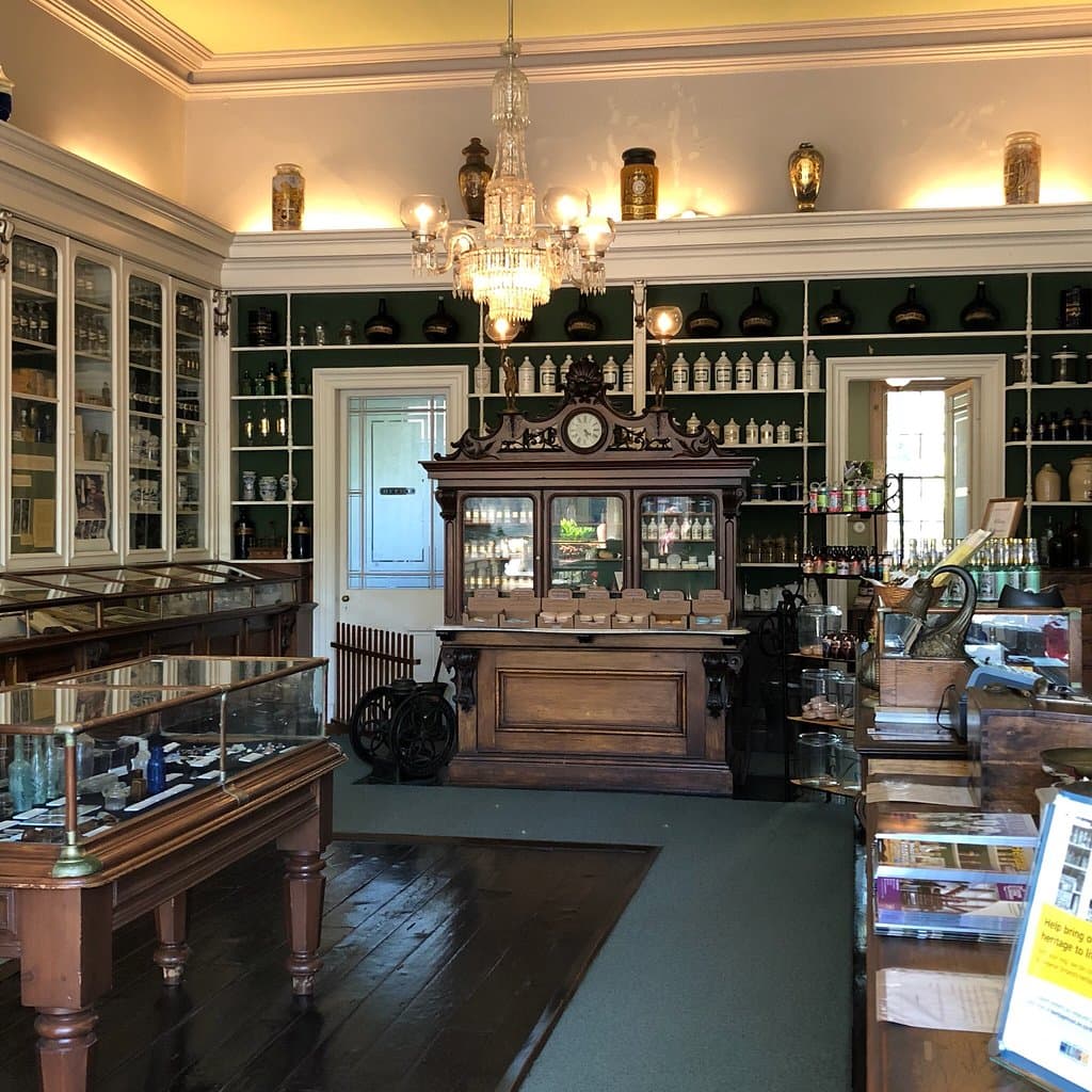 Niagara Apothecary
