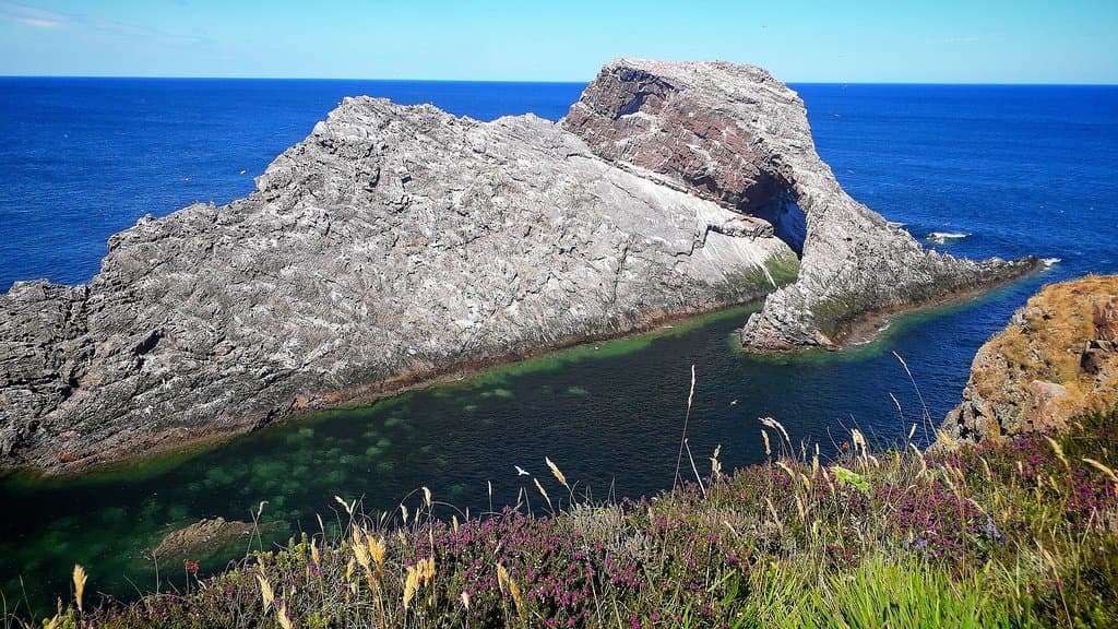 Bow Fiddle Rock