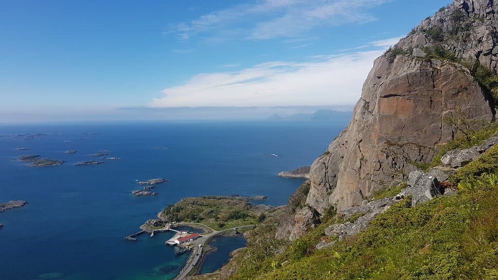 Festvågtinden