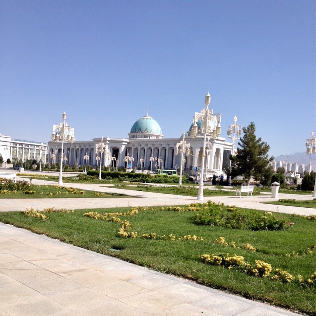 Oguzkhan Square