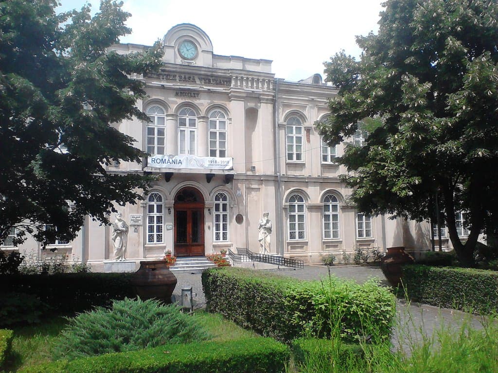 General view of County Museum of History and Archeology