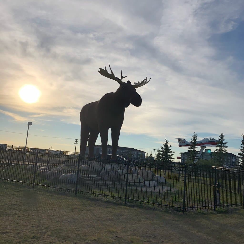 Tourism Moose Jaw Visitor Centre & Mac the Moose