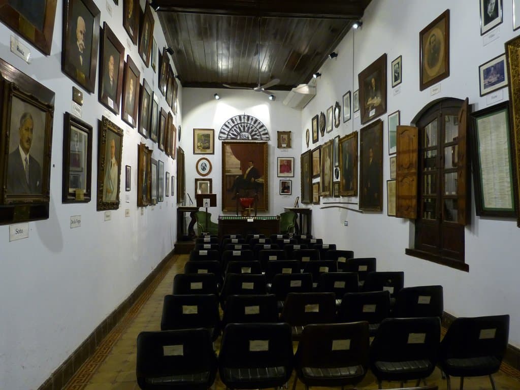MUSEO COLONIAL HISTÓRICO - CORRIENTES