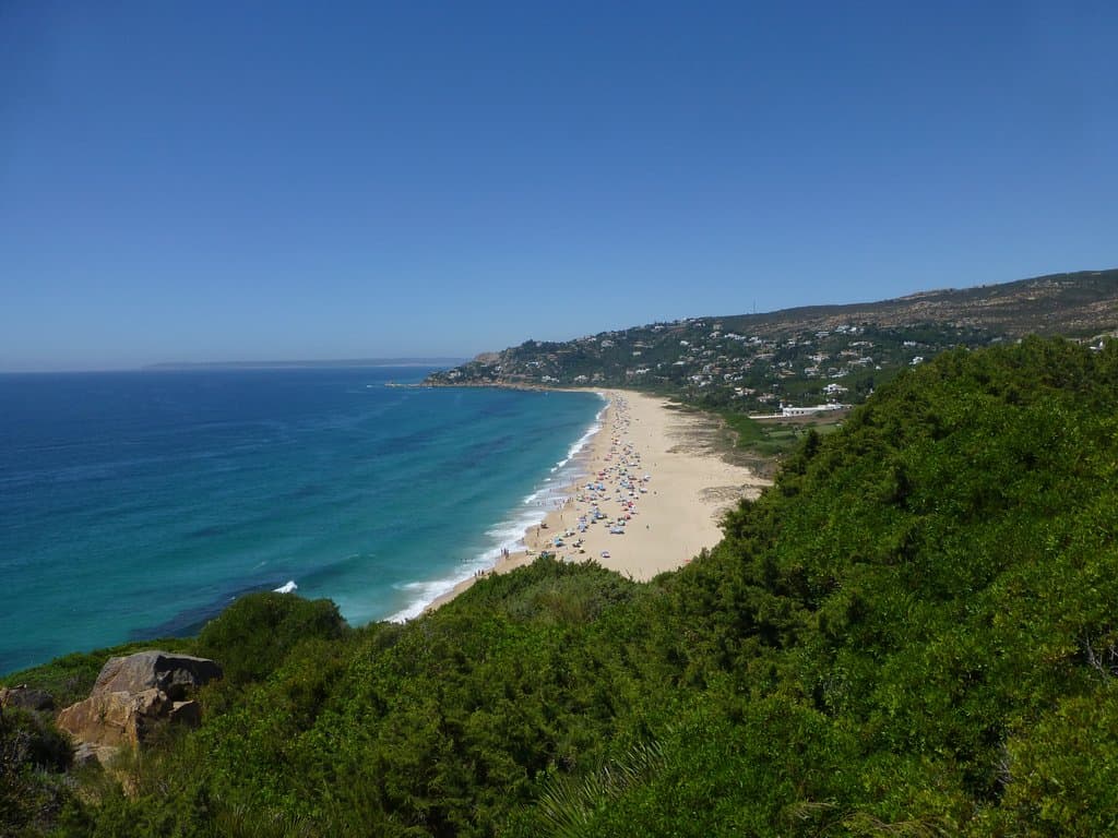 Benachbarter Strand