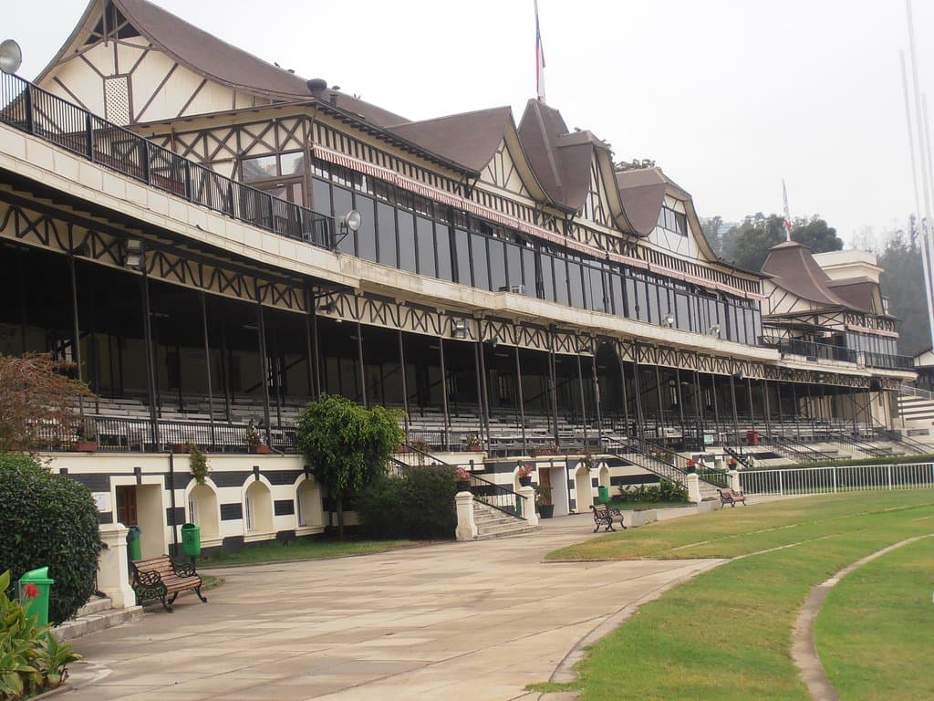 Bella arquitectura del edificio principal, única en Chile.