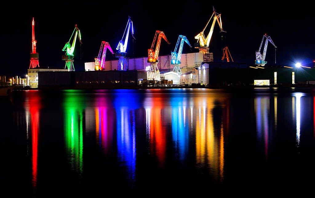 Lighting Giants Uljanik Cranes