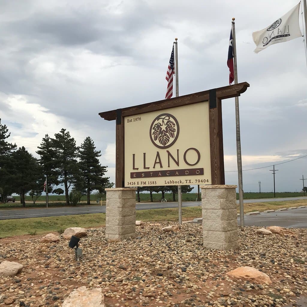 Outdoor sign