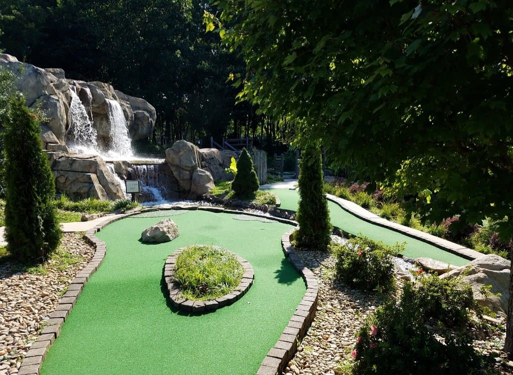Lake Norman Miniature Golf