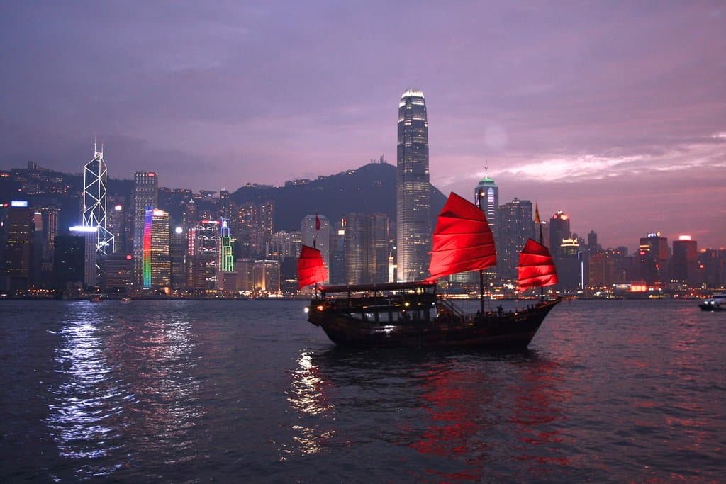 A cruise in Victoria Harbor is a must for anyone visiting Hong Kong. #sailing #attractions #bucketlist