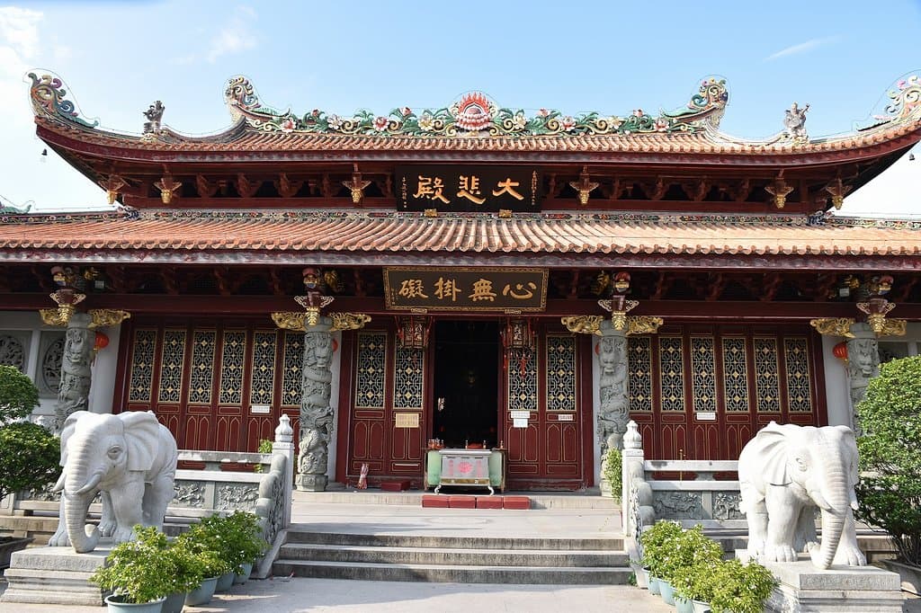 开元寺境内