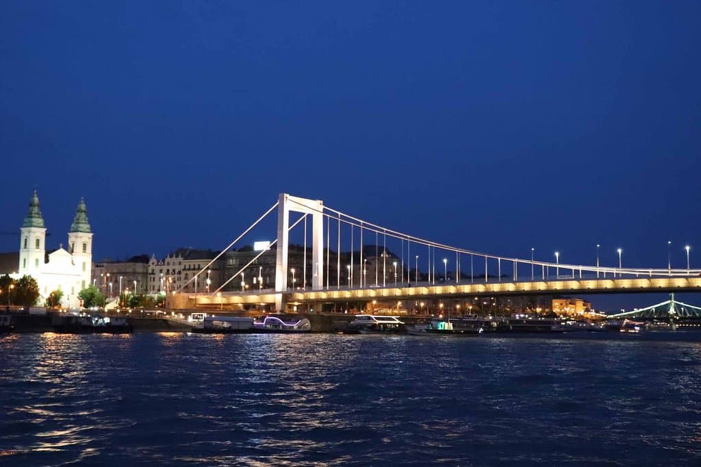 Elisabeta Bridge