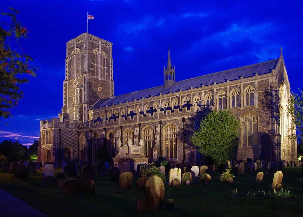 St Edmunds by night