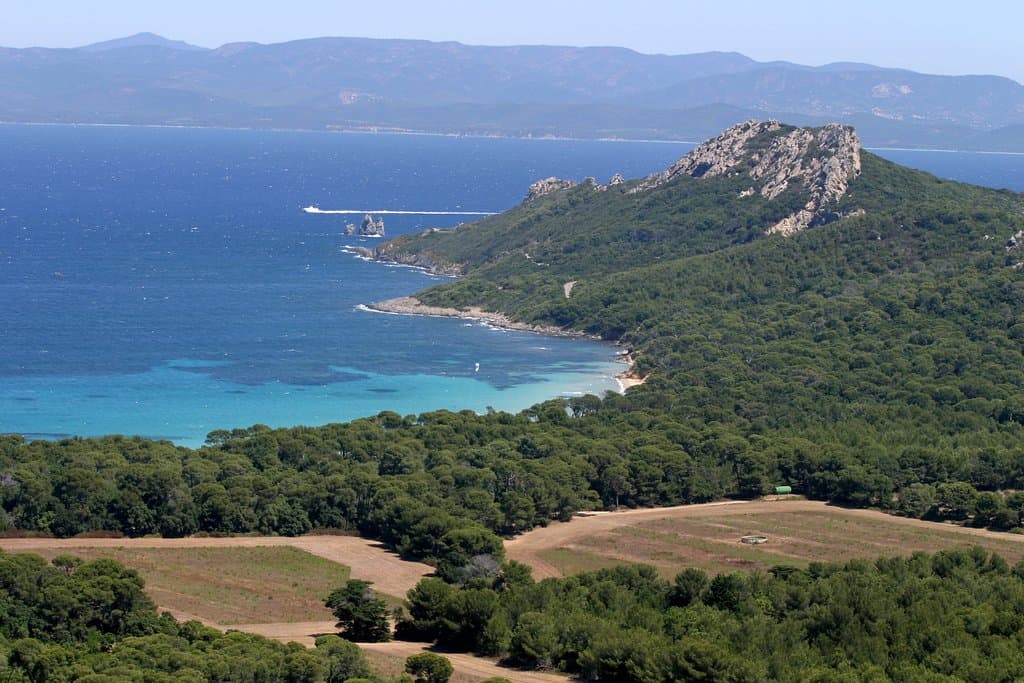 Plage Notre Dame à Porquerolles, depuis le fort Ste Agathe