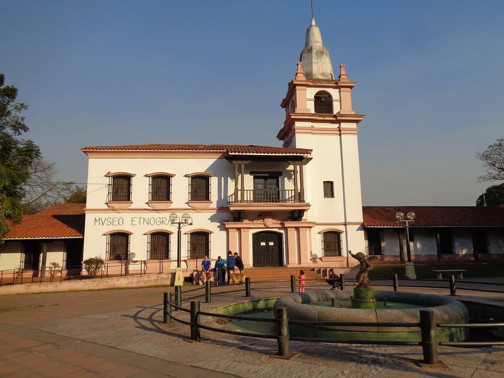 Frente del Museo