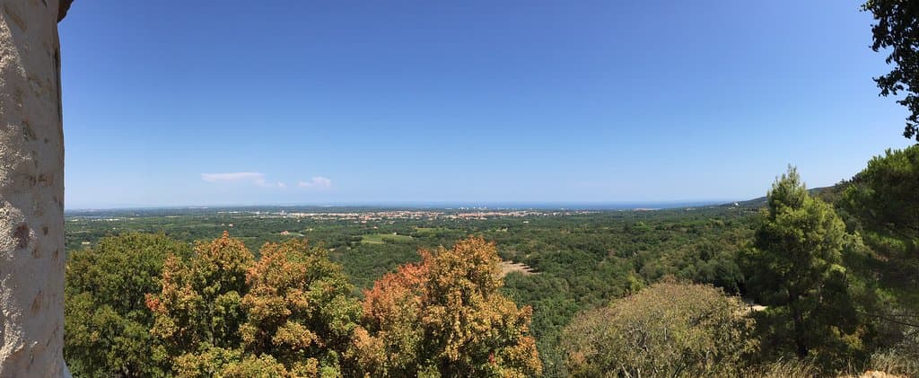 Panorama depuis la chapelle. Au loin: Argelès