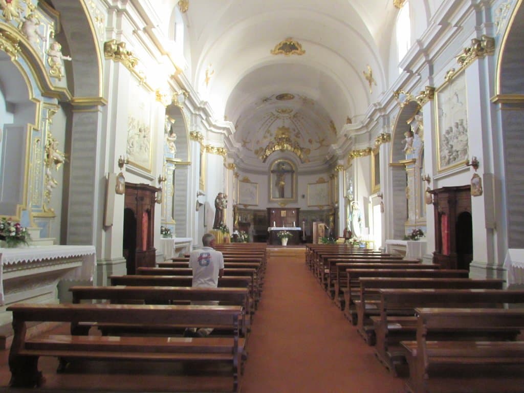 interno chiesa