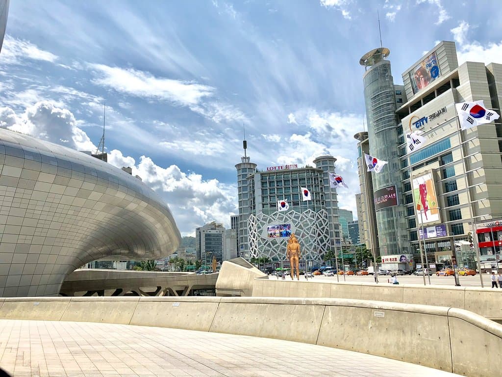 LED Rose Garden Dongdaemun Design Plaza Seoul