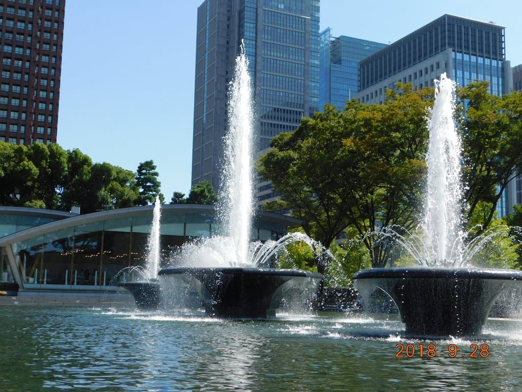 Wadakura Fountain Park Tokyo