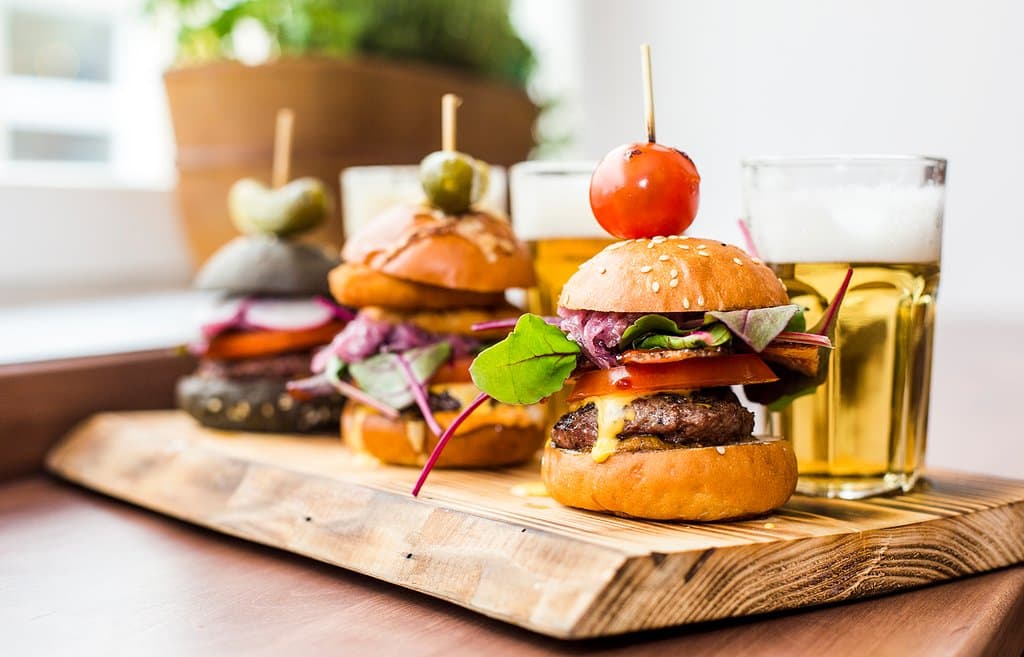 Mini Burgers with Mini beers! You need to taste it!