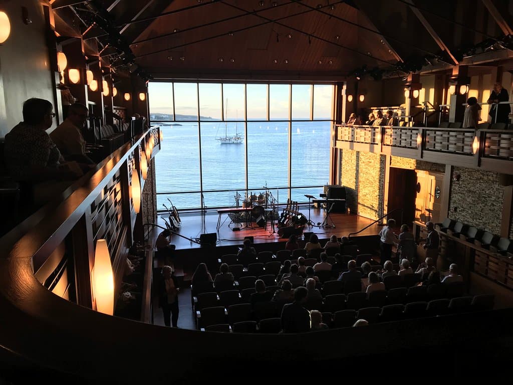Shalin Liu: The View from the Balcony