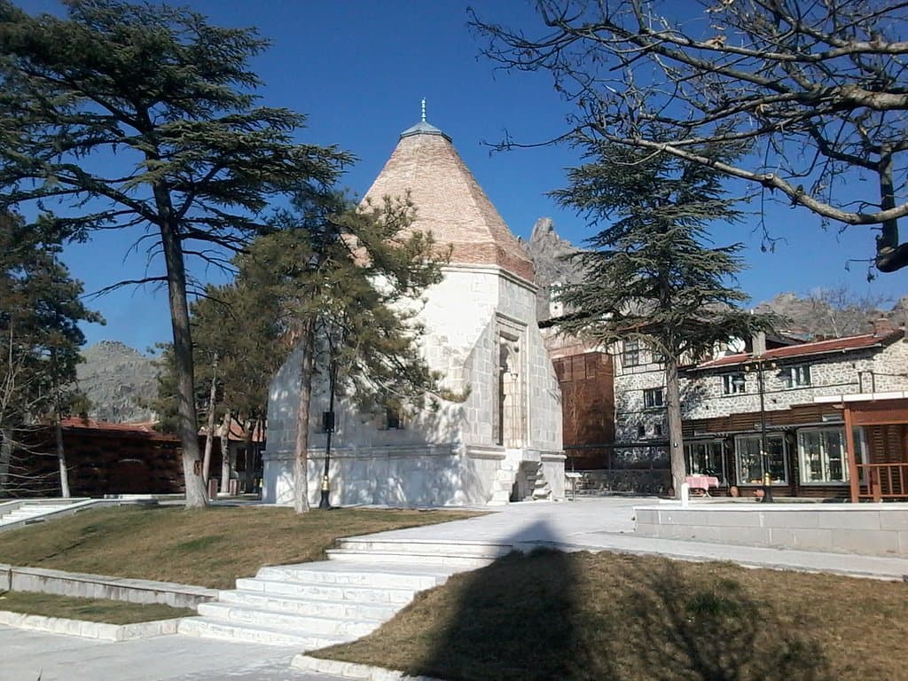 Alemşah Kümbeti