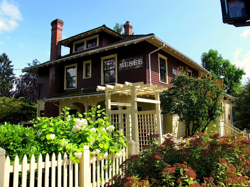 Mackin House exterior, from the corner of Marmont and Brunette