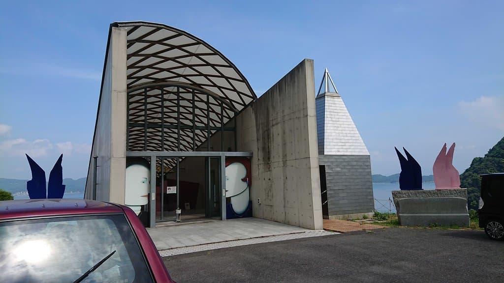 正面玄関口です。