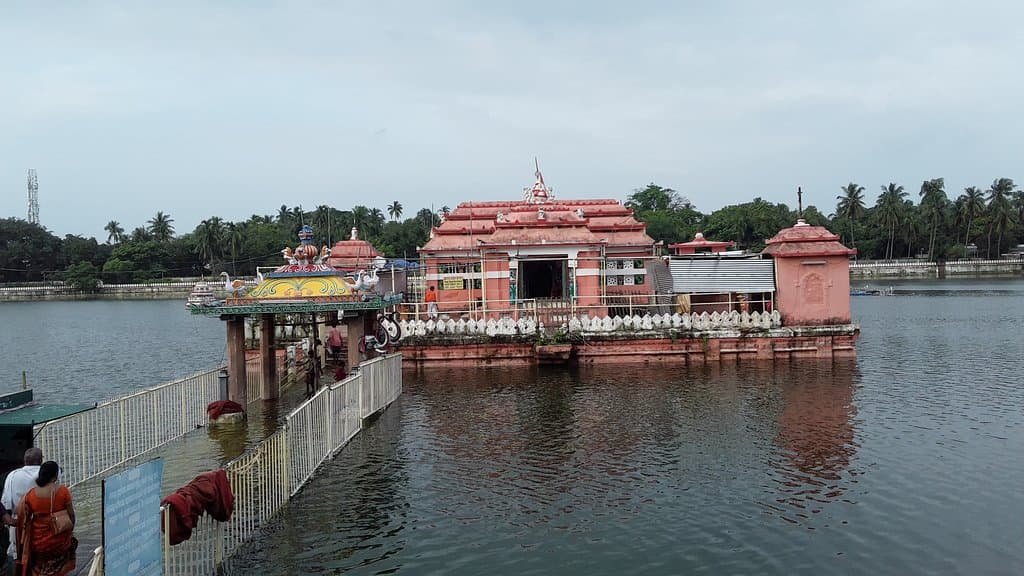 Narendra Sarovar - Pisir Badi