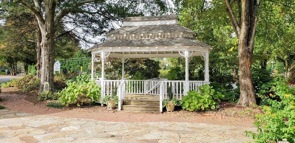 Mansell House and Gardens