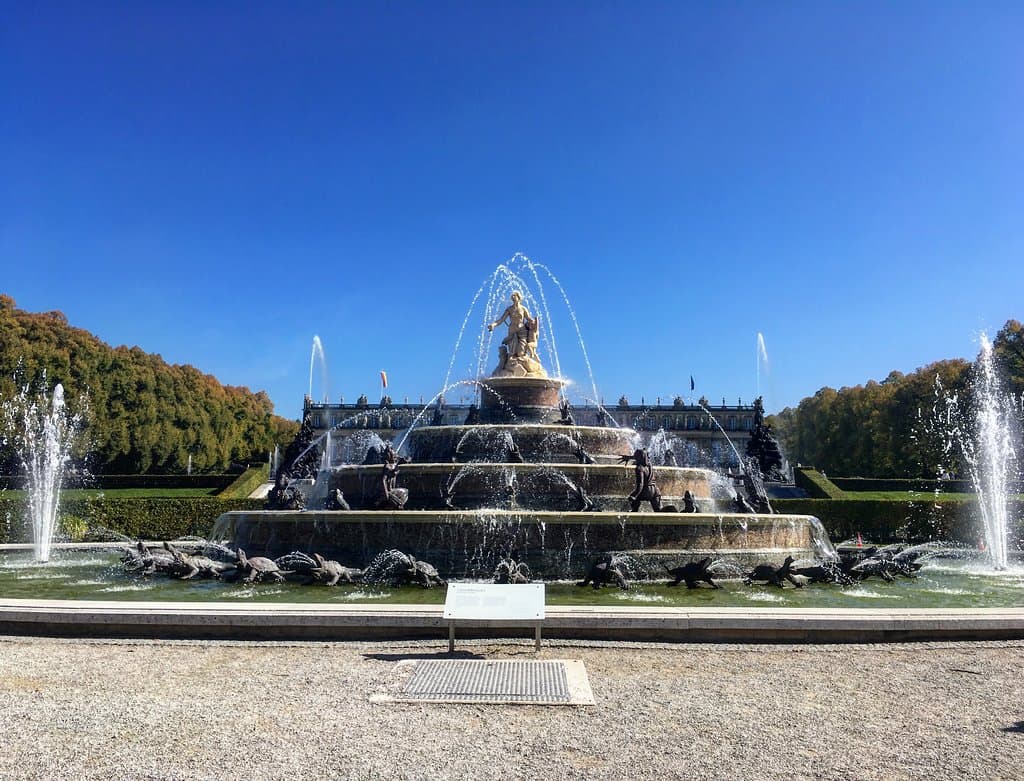 Latona