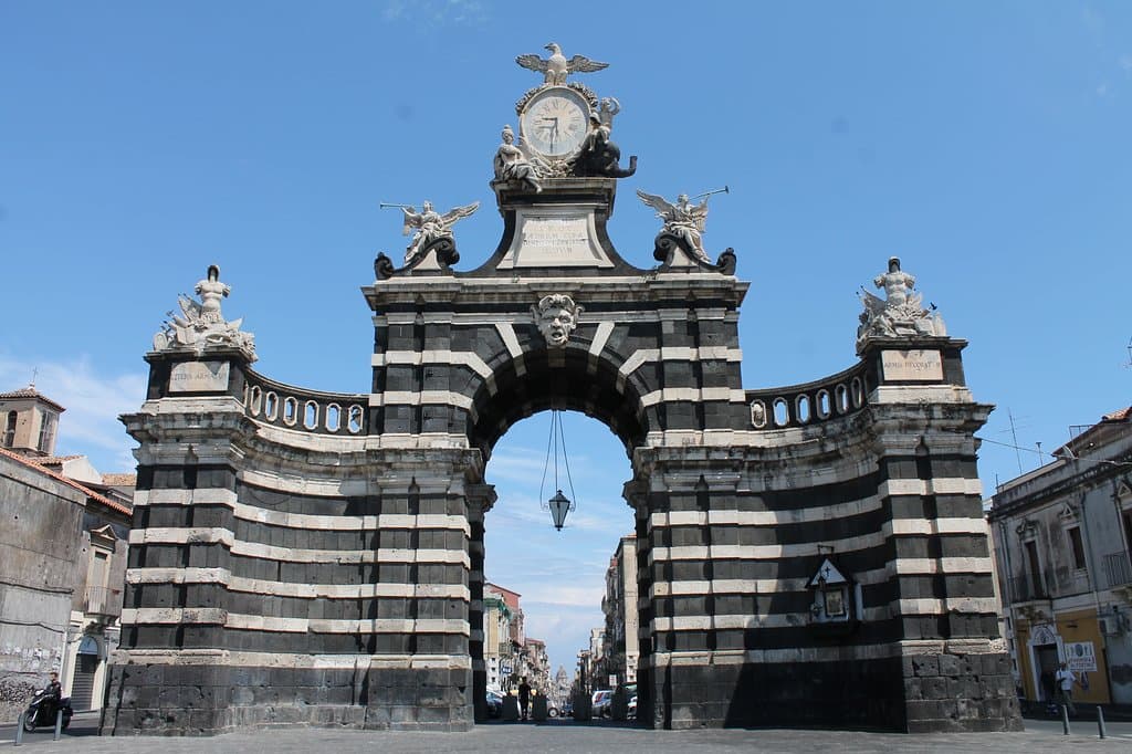 Porta Garibaldi esterno