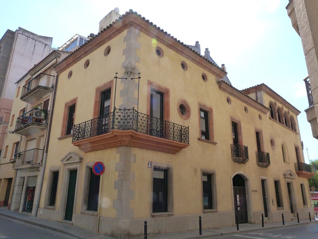 Edificio Esquinero