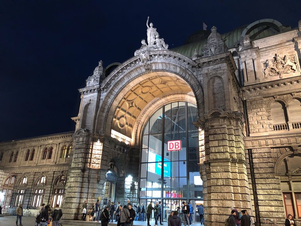 Nürnberg Hauptbahnhof - Außenansicht 