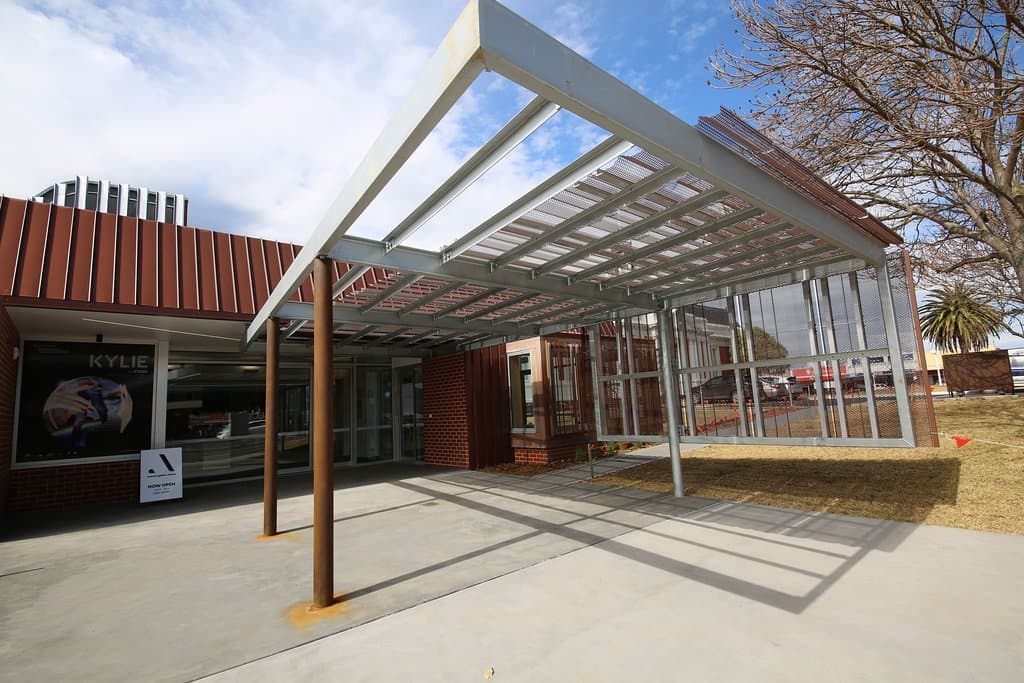 Ararat Gallery TAMA Entrance