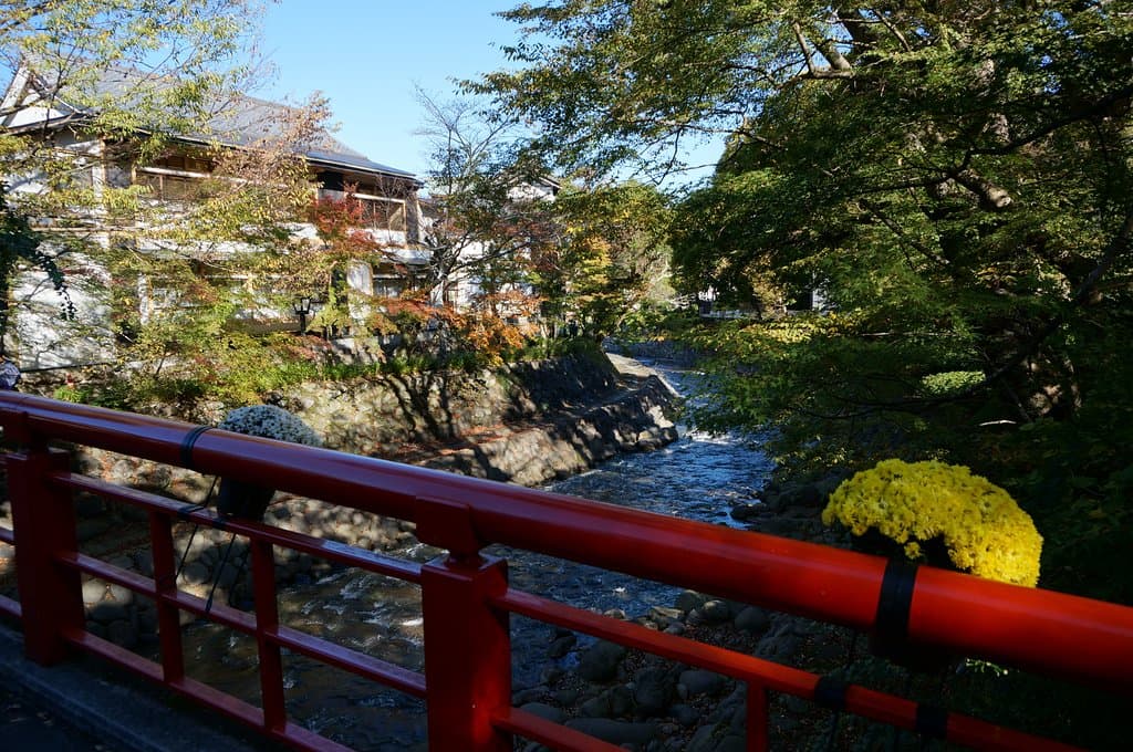 桂橋と渓流