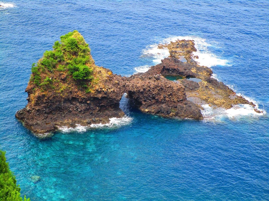 Scogliere sottostanti