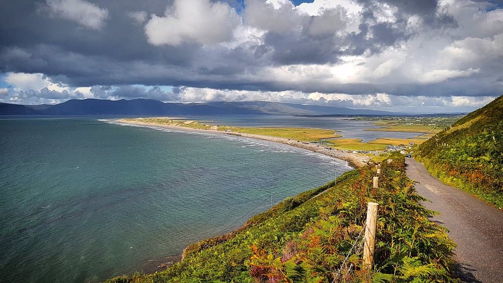Rossbeigh Beach, County Kerry 😍🍀 📷 Niamh Ronane