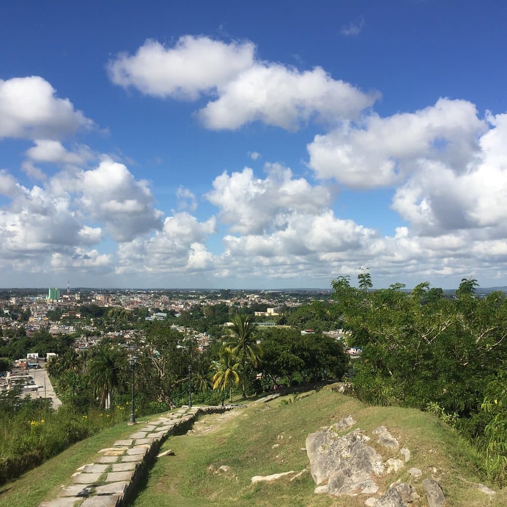 Loma del Capiro Santa Clara