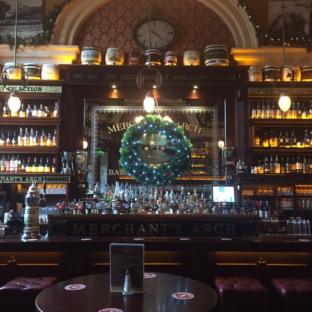 Merchants Arch Bar and Restaurant