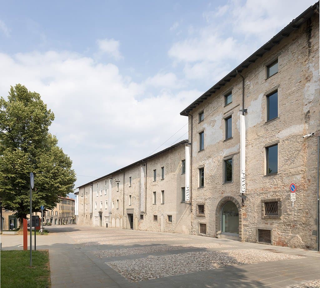 Il Fronte dell'Edificio

Foto: Giulio Boem