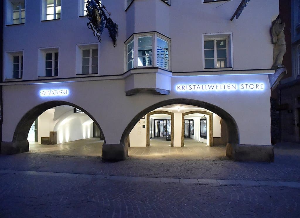 Außenansicht Swarovski Kristallwelten Store Innsbruck.