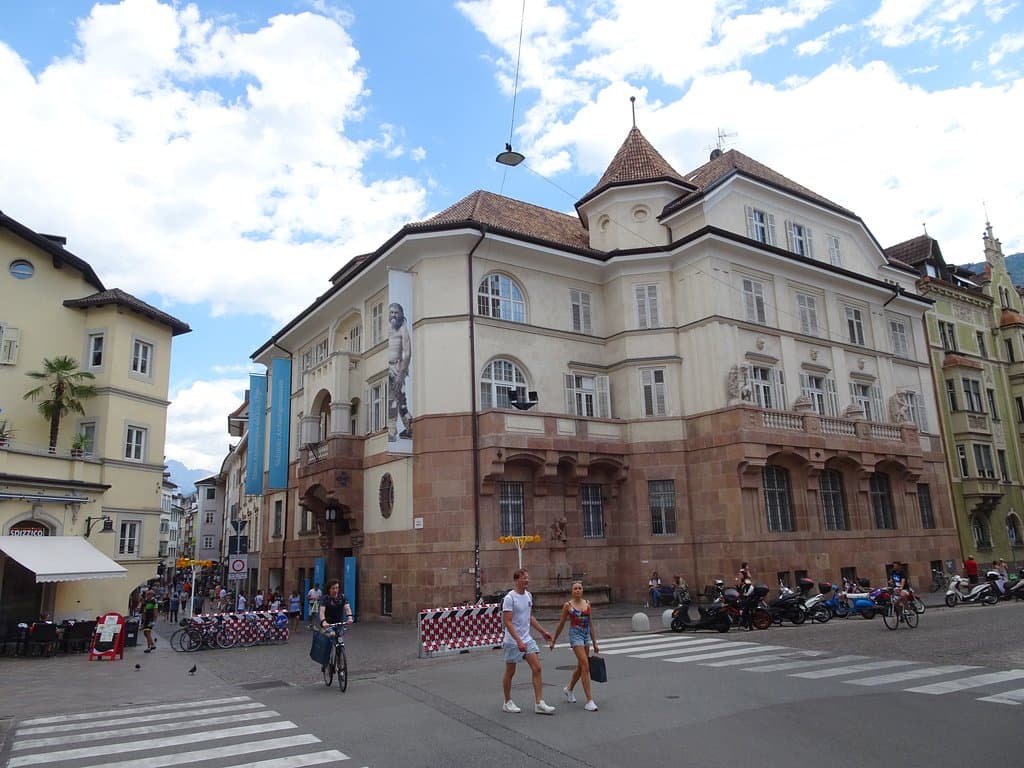 Blending Cultures in Bolzano Italy - Entouriste, image size:1024x768