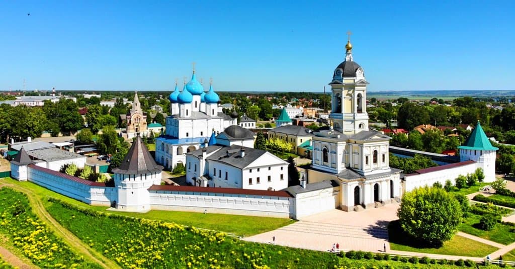 Серпуховский Высоцкий мужской монастырь.