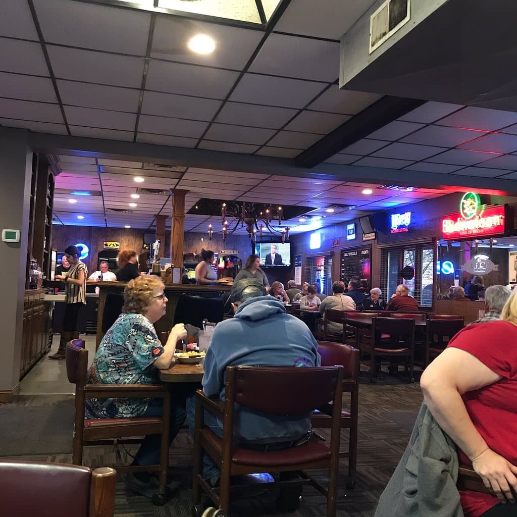 LPL's Restaurant & Pub