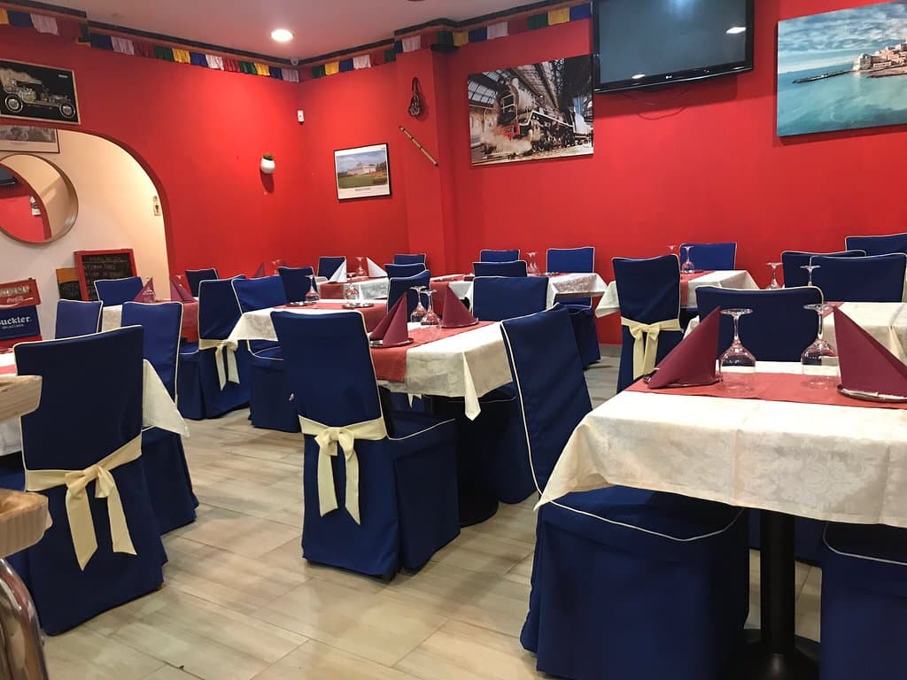 Hello everybody here you have new Nepali Indian restaurant in Alcalá de Henares