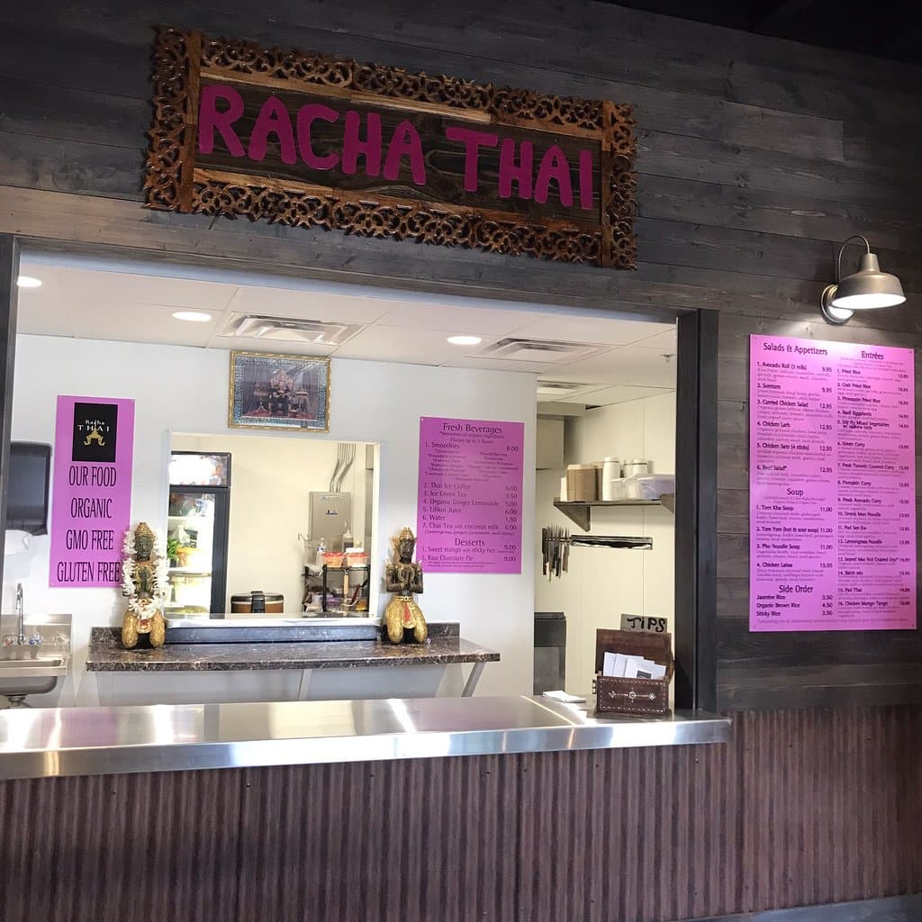 We have move to our new location at the food court next to subway in waikoloa village.pls come and enjoy our organic Thai food.