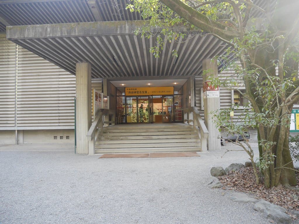 宝物館入り口