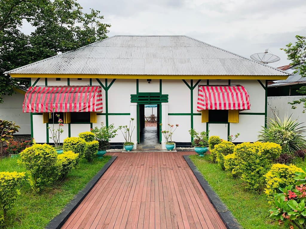 Rumah Pengasingan Bung Karno